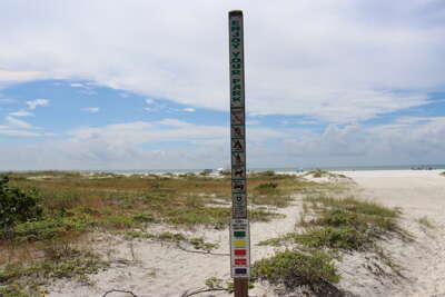 Easy access to amazing beaches in Florida, Lido Beach is clean,...