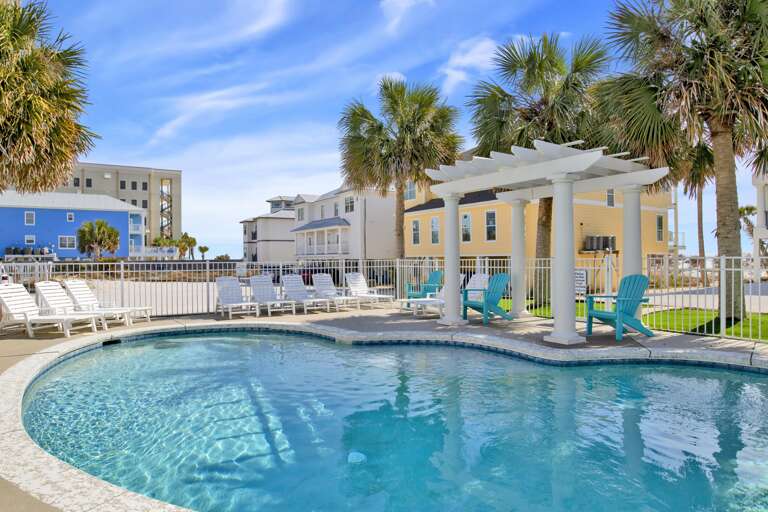 Private pool only for Romar House at Beachside.