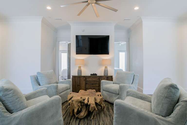 2nd Floor Den