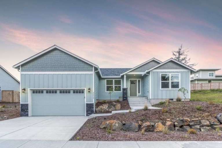 130 Chill Out Cottage 3 Bedroom Short Term Rental in Pacific City OR