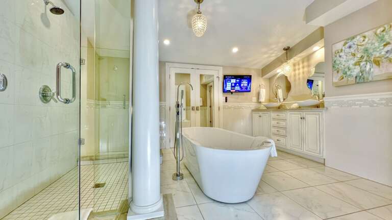 Jeff and Gina Properties - Pipers Run 8 (PR8) - Indian Shores - 3 Bedroom - 3 Bathroom - Gulf Front - Waterfront - Beach Front