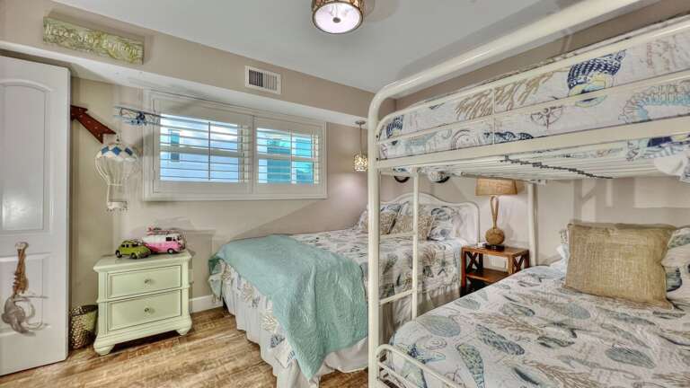 Jeff and Gina Properties - Pipers Run 8 (PR8) - Indian Shores - 3 Bedroom - 3 Bathroom - Gulf Front - Waterfront - Beach Front Jeff and Gina Properties - Pipers Run 8 (PR8) - Indian Shores - 3 Bedroom - 3 Bathroom - Gulf Front - Waterfront - Beach Front