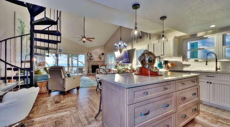 Jeff and Gina Properties - Pipers Run 8 (PR8) - Indian Shores - 3 Bedroom - 3 Bathroom - Gulf Front - Waterfront - Beach Front