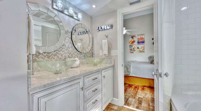 Jeff and Gina Properties - Pipers Run 8 (PR8) - Indian Shores - 3 Bedroom - 3 Bathroom - Gulf Front - Waterfront - Beach Front Jeff and Gina Properties - Pipers Run 8 (PR8) - Indian Shores - 3 Bedroom - 3 Bathroom - Gulf Front - Waterfront - Beach Front