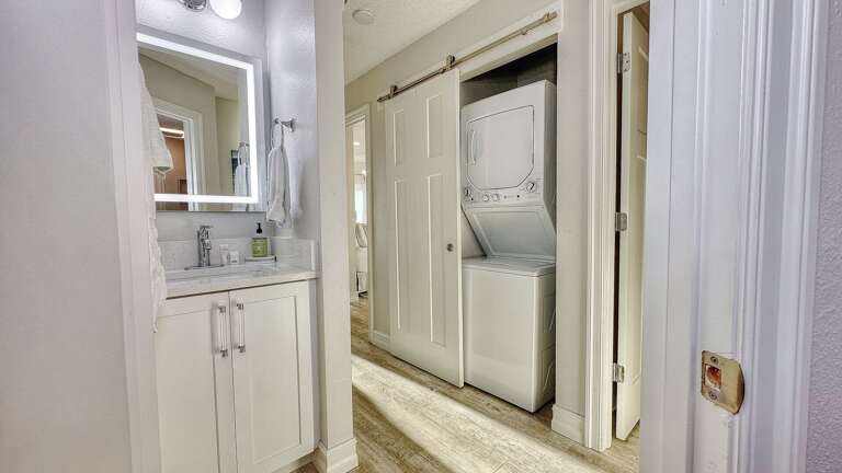 3 Bedroom/ 3 Bath Vacation Rental in Treasure Island Florida by Jeff and Gina Properties 3 Bedroom/ 3 Bath Vacation Rental in Treasure Island Florida by Jeff and Gina Properties