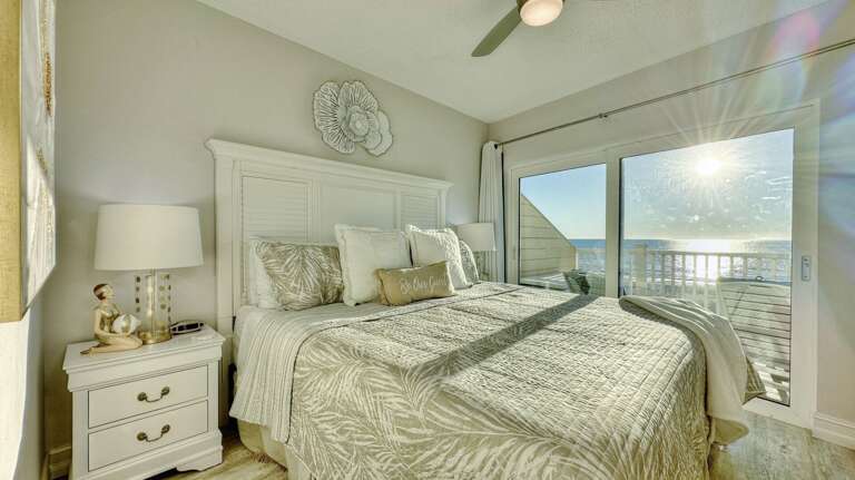 3 Bedroom/ 3 Bath Vacation Rental in Treasure Island Florida by Jeff and Gina Properties 3 Bedroom/ 3 Bath Vacation Rental in Treasure Island Florida by Jeff and Gina Properties