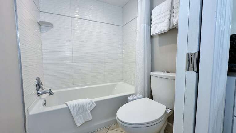 Jeff and Gina Properties - Pipers Run 3 (PR3) - Indian Shores - 2 Bedroom - 2 Bathroom - Gulf Front - Waterfront - Beach Front Jeff and Gina Properties - Pipers Run 3 (PR3) - Indian Shores - 2 Bedroom - 2 Bathroom - Gulf Front - Waterfront - Beach Front