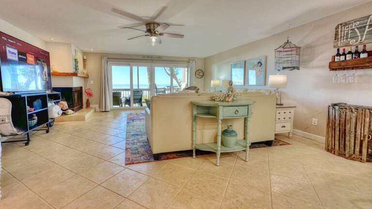 Jeff and Gina Properties - Pipers Run 3 (PR3) - Indian Shores - 2 Bedroom - 2 Bathroom - Gulf Front - Waterfront - Beach Front Jeff and Gina Properties - Pipers Run 3 (PR3) - Indian Shores - 2 Bedroom - 2 Bathroom - Gulf Front - Waterfront - Beach Front