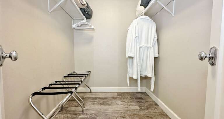 Jeff and Gina Properties - Pipers Run 3 (PR3) - Indian Shores - 2 Bedroom - 2 Bathroom - Gulf Front - Waterfront - Beach Front