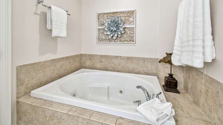 Jeff and Gina Properties - Sun West Palms 202 (SWP202) - Clearwater Beach - 3 Bedroom - 3 Bathroom - Bay Front - Waterfront Jeff and Gina Properties - Sun West Palms 202 (SWP202) - Clearwater Beach - 3 Bedroom - 3 Bathroom - Bay Front - Waterfront