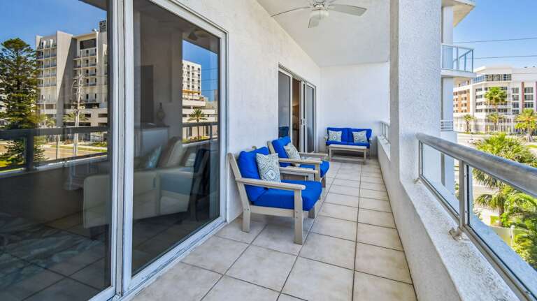 Jeff and Gina Properties - Sun West Palms 202 (SWP202) - Clearwater Beach - 3 Bedroom - 3 Bathroom - Bay Front - Waterfront Jeff and Gina Properties - Sun West Palms 202 (SWP202) - Clearwater Beach - 3 Bedroom - 3 Bathroom - Bay Front - Waterfront