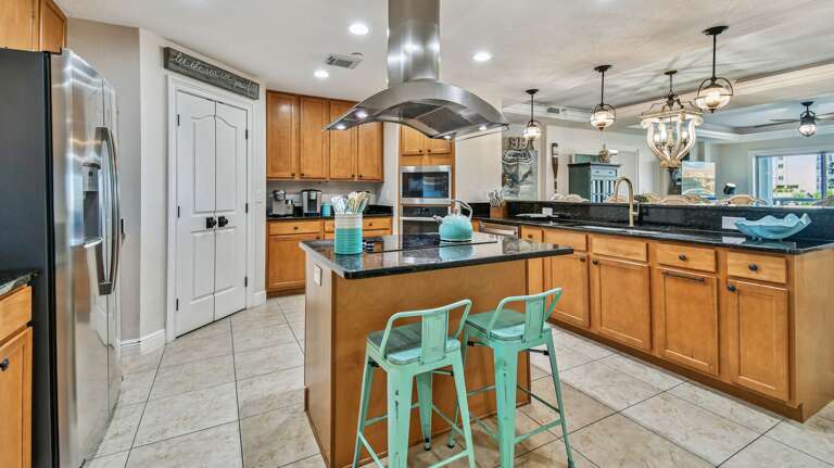 Jeff and Gina Properties - Sun West Palms 202 (SWP202) - Clearwater Beach - 3 Bedroom - 3 Bathroom - Bay Front - Waterfront Jeff and Gina Properties - Sun West Palms 202 (SWP202) - Clearwater Beach - 3 Bedroom - 3 Bathroom - Bay Front - Waterfront