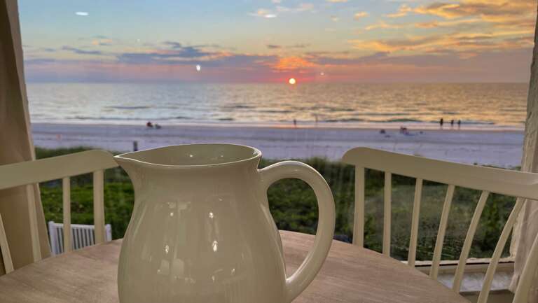 Jeff and Gina Properties - Belleair Beach Club 215 (BBC215) - Belleair Beach - 1 Bedroom - 1 Bathroom - Gulf Waterfront - Beach Front Jeff and Gina Properties - Belleair Beach Club 215 (BBC215) - Belleair Beach - 1 Bedroom - 1 Bathroom - Gulf Waterfront - Beach Front