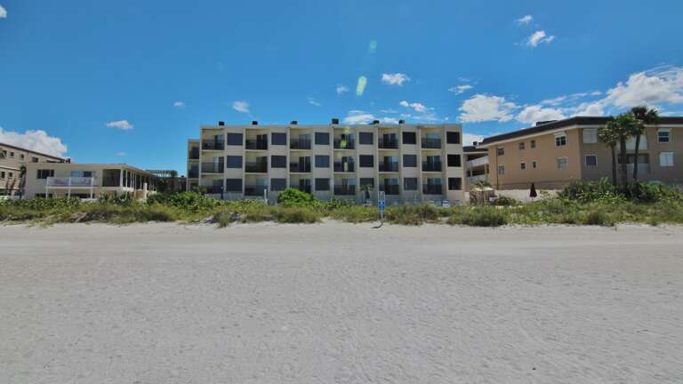 Jeff and Gina Properties - Belleair Beach Club 215 (BBC215) - Belleair Beach - 1 Bedroom - 1 Bathroom - Gulf Waterfront - Beach Front Jeff and Gina Properties - Belleair Beach Club 215 (BBC215) - Belleair Beach - 1 Bedroom - 1 Bathroom - Gulf Waterfront - Beach Front