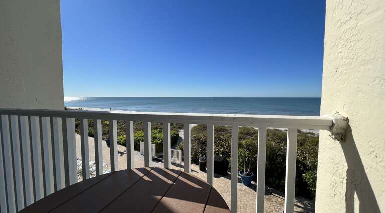 Jeff and Gina Properties - Belleair Beach Club 215 (BBC215) - Belleair Beach - 1 Bedroom - 1 Bathroom - Gulf Waterfront - Beach Front Jeff and Gina Properties - Belleair Beach Club 215 (BBC215) - Belleair Beach - 1 Bedroom - 1 Bathroom - Gulf Waterfront - Beach Front