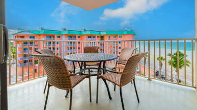 Beach Palms 404