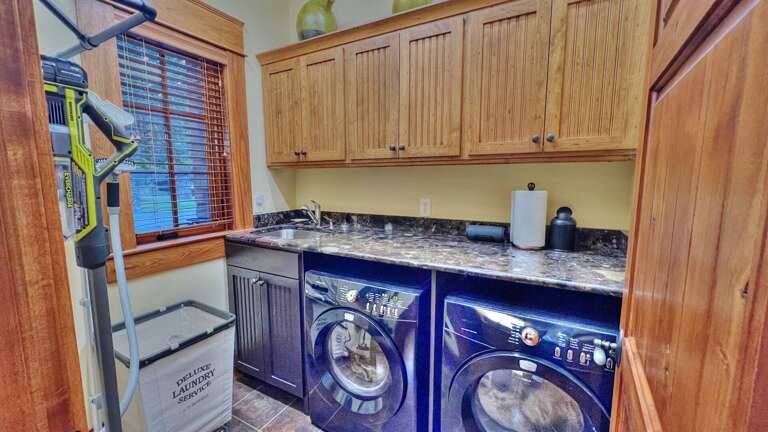 Jeff and Gina Properties - GrandView Lodge at Bright's Creek Reserve (GVL) - North Carolina - 5 Bedroom - 5 Bathroom - 2 Half Bathroom - Golf - Mountain Views Jeff and Gina Properties - GrandView Lodge at Bright's Creek Reserve (GVL) - North Carolina - 5 Bedroom - 5 Bathroom - 2 Half Bathroom - Golf - Mountain Views