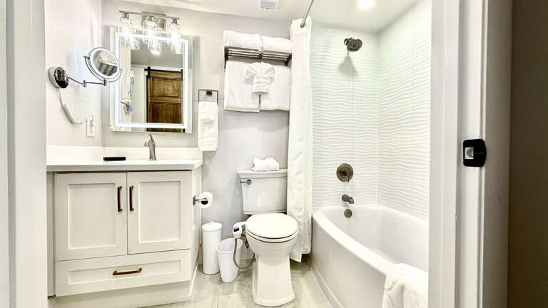 Jeff and Gina Properties - Ocean Trillium 503 (OT503) - New Smyrna Beach - 1 Bedroom - 1 Bathroom - Atlantic Ocean - Waterfront - Beach Front Jeff and Gina Properties - Ocean Trillium 503 (OT503) - New Smyrna Beach - 1 Bedroom - 1 Bathroom - Atlantic Ocean - Waterfront - Beach Front