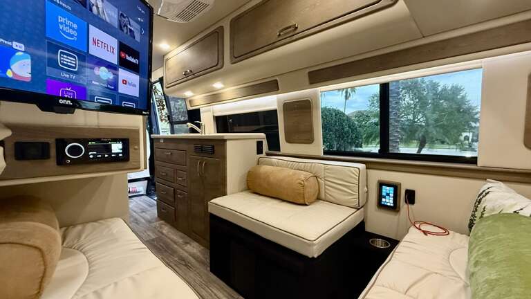 Rossville RV / Camper Rental