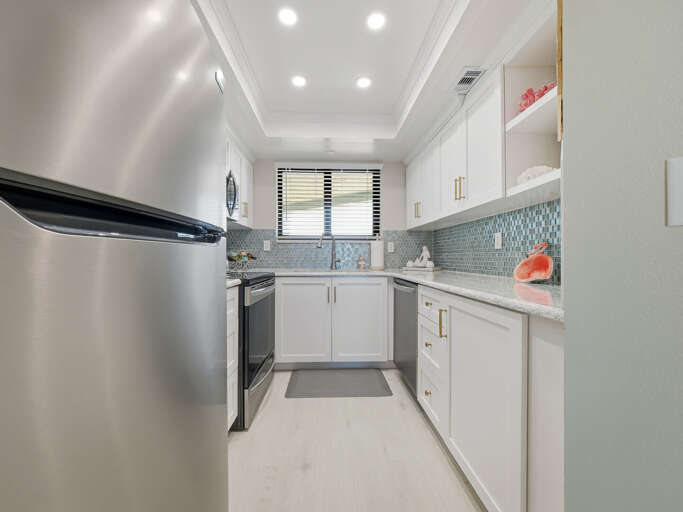 Jeff and Gina Properties - Ocean Trillium 502 - New Smyrna Beach - 1 BR - 1 BA - Beach Views - next door to Chase's on the Beach