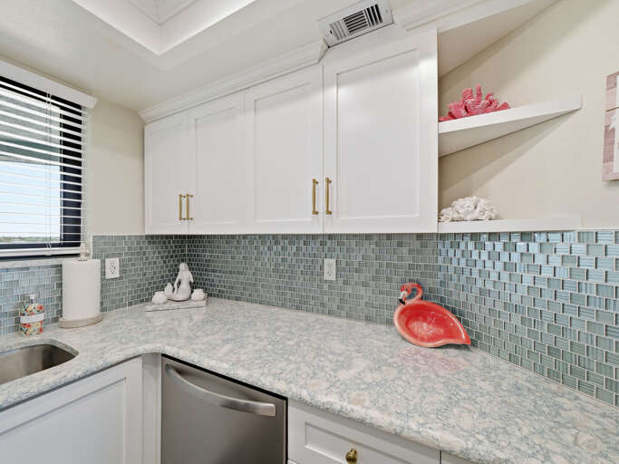 Jeff and Gina Properties - Ocean Trillium 502 - New Smyrna Beach - 1 BR - 1 BA - Beach Views - next door to Chase's on the Beach