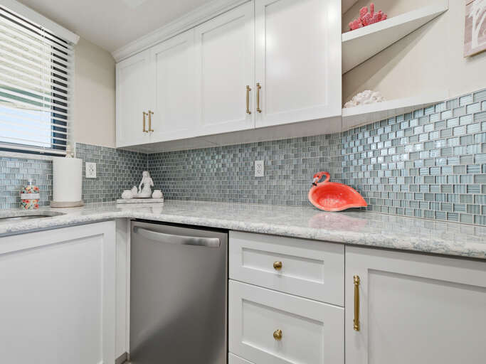 Jeff and Gina Properties - Ocean Trillium 502 - New Smyrna Beach - 1 BR - 1 BA - Beach Views - next door to Chase's on the Beach