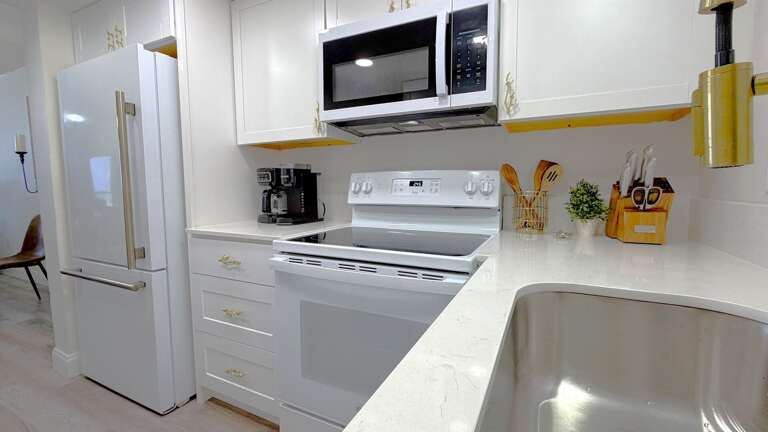 Jeff and Gina Properties - Ocean Trillium 304 (OT304) - New Smyrna Beach - 1 Bedroom - 1 Bathroom - Atlantic Ocean - Waterfront - Beach Front