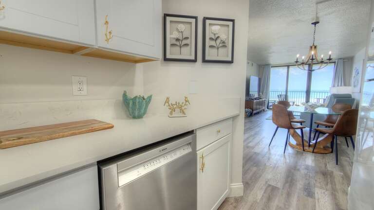 Jeff and Gina Properties - Ocean Trillium 304 (OT304) - New Smyrna Beach - 1 Bedroom - 1 Bathroom - Atlantic Ocean - Waterfront - Beach Front