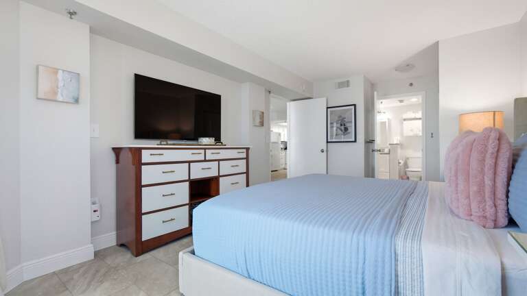 Jeff and Gina Properties - Ocean Trillium 604 (OT604) - New Smyrna Beach - 1 Bedroom - 1 Bathroom - Atlantic Ocean - Waterfront - Beach Front