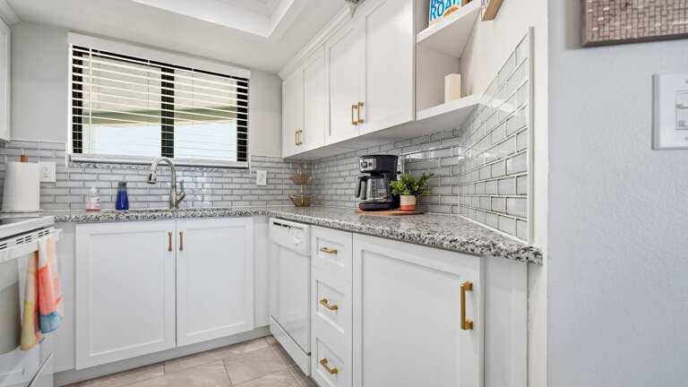 Jeff and Gina Properties - Ocean Trillium 604 (OT604) - New Smyrna Beach - 1 Bedroom - 1 Bathroom - Atlantic Ocean - Waterfront - Beach Front