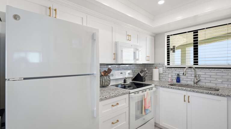 Jeff and Gina Properties - Ocean Trillium 604 (OT604) - New Smyrna Beach - 1 Bedroom - 1 Bathroom - Atlantic Ocean - Waterfront - Beach Front