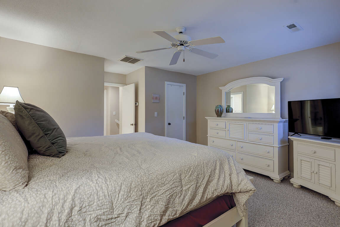 Fresh Look at 116 The Greens 2 Br Shipyard Condo With Unbeatable Views