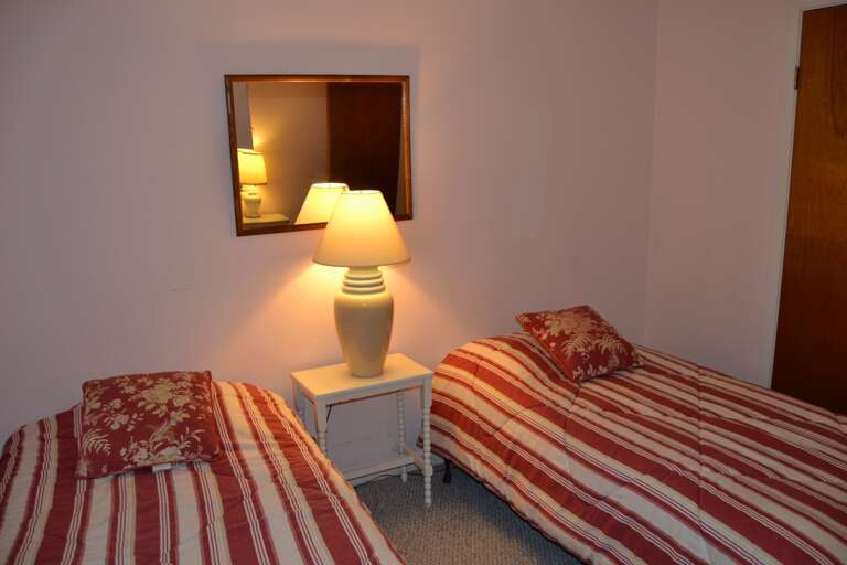 Orantes_Pl_24-Guest 2 (3) Orantes_Pl_24-Guest 2 (3)