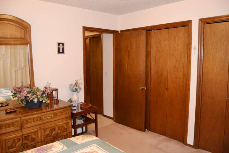 23TomiLn-Bedroom 2 (3)