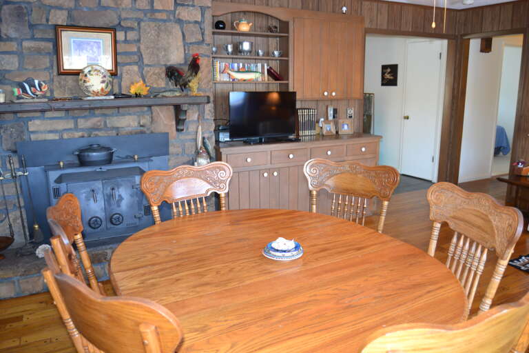 15SierLn-Kitchen Den, Breakfast Area  (5)