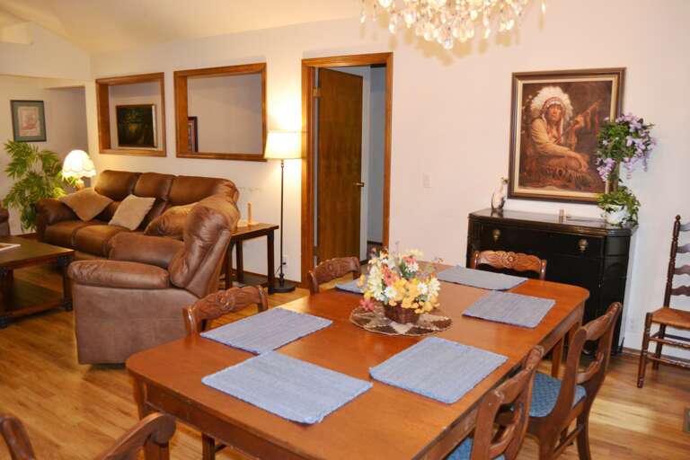 8AlarWy-Dining Area (4)