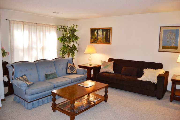 8AlarWy-Living Area 1 (3)