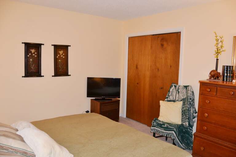 16OranPl-Bedroom 2 v3 16OranPl-Bedroom 2 v3