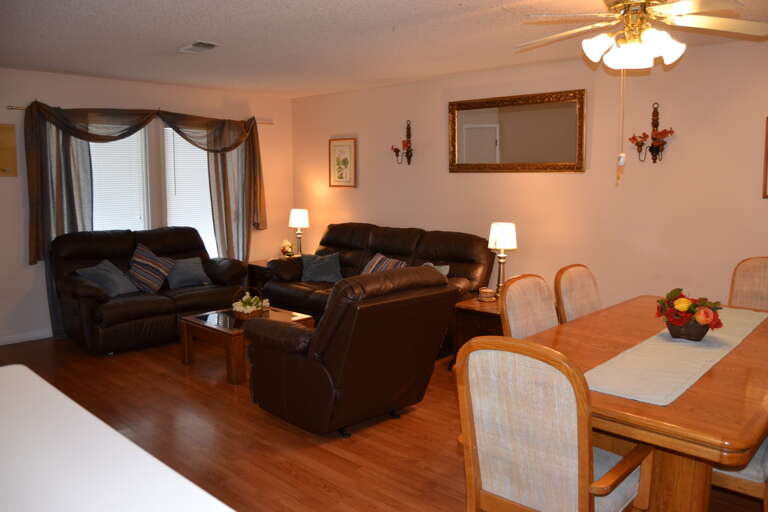 5VaquLn-Living room (3)