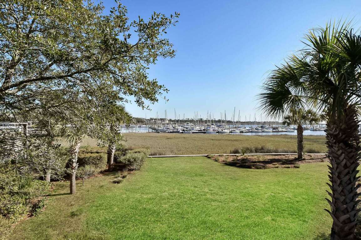 20 Waterfront Drive 121 Condo for Short Term Rental in St Simons