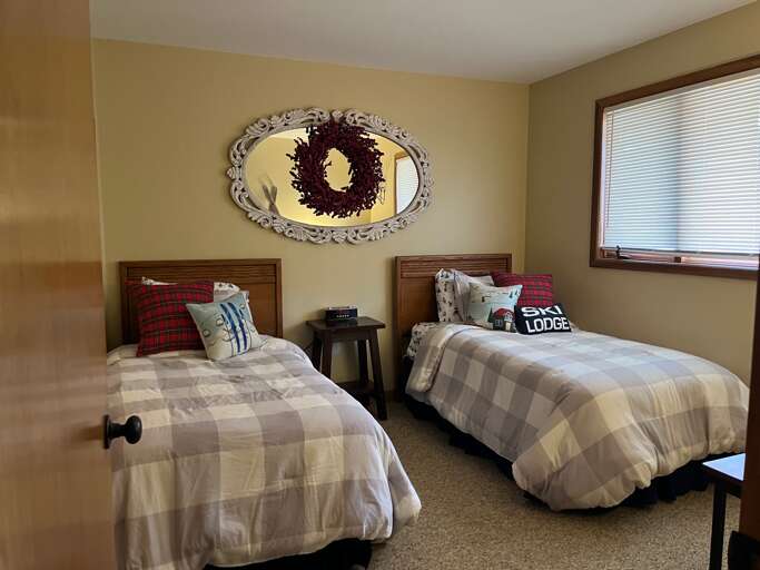 bedroom with two twin beds bedroom with two twin beds