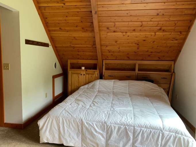 King bed in primary on third floor with half bath