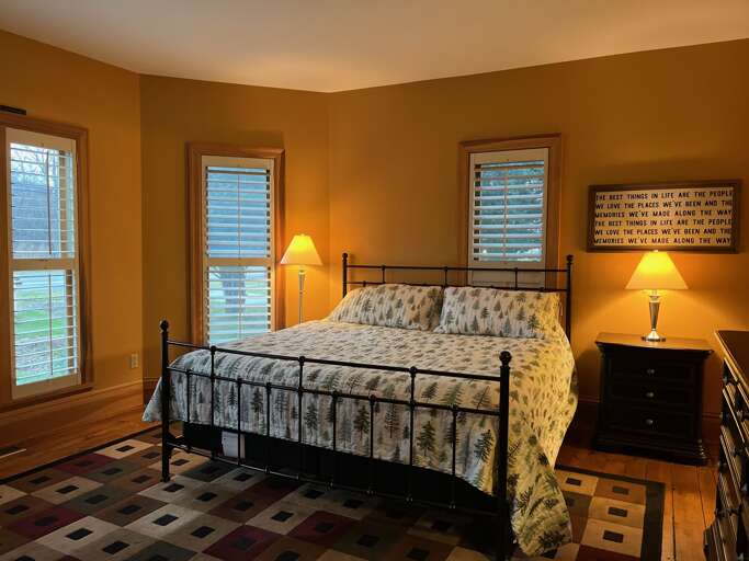 large Master bedroom with king bed & ensuite full bathroom