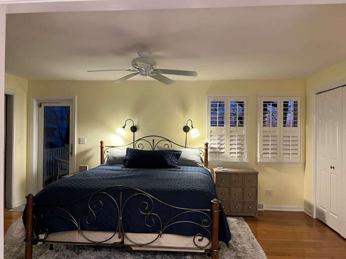 Master bedroom With King bed and master bathroom and lake views