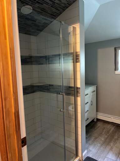 second floor full bath