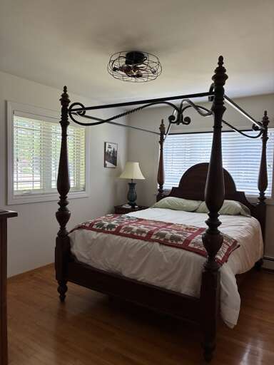 Bedroom 2  - Queen Bed