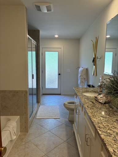 Full Bathroom #2
