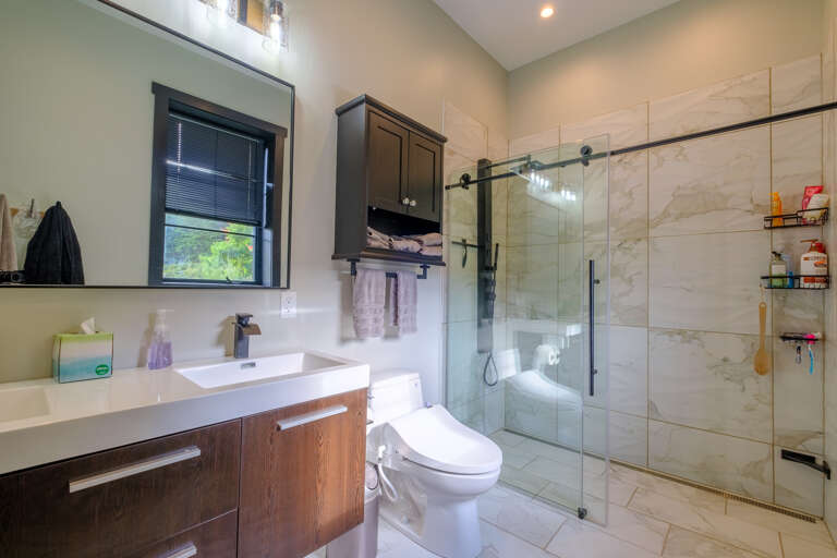 Full Bathroom  - seamless beauty Full Bathroom  - seamless beauty