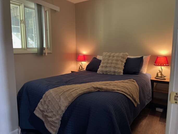 queen bedroom queen bedroom