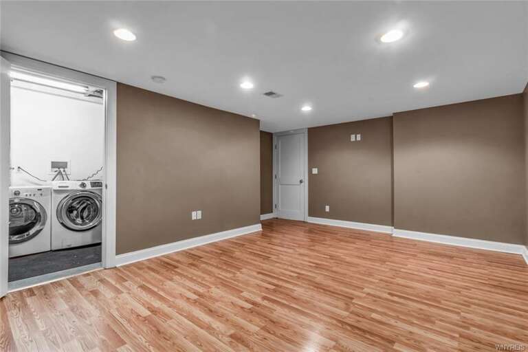 Washer Dryer in unit Washer Dryer in unit